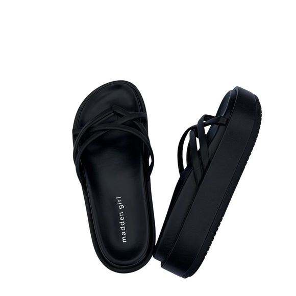 Madden Girl Shoes - Madden Girl Fowler Black Strappy Platform Sandals size 7